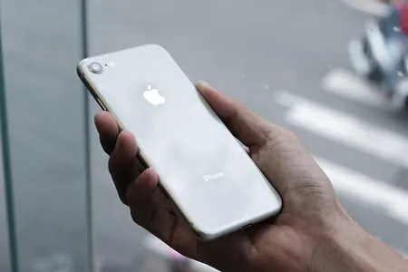 Rückseite eines iPhone 17